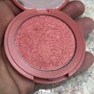Tarts Amazonian Clay 12 Hour Blush - Glisten